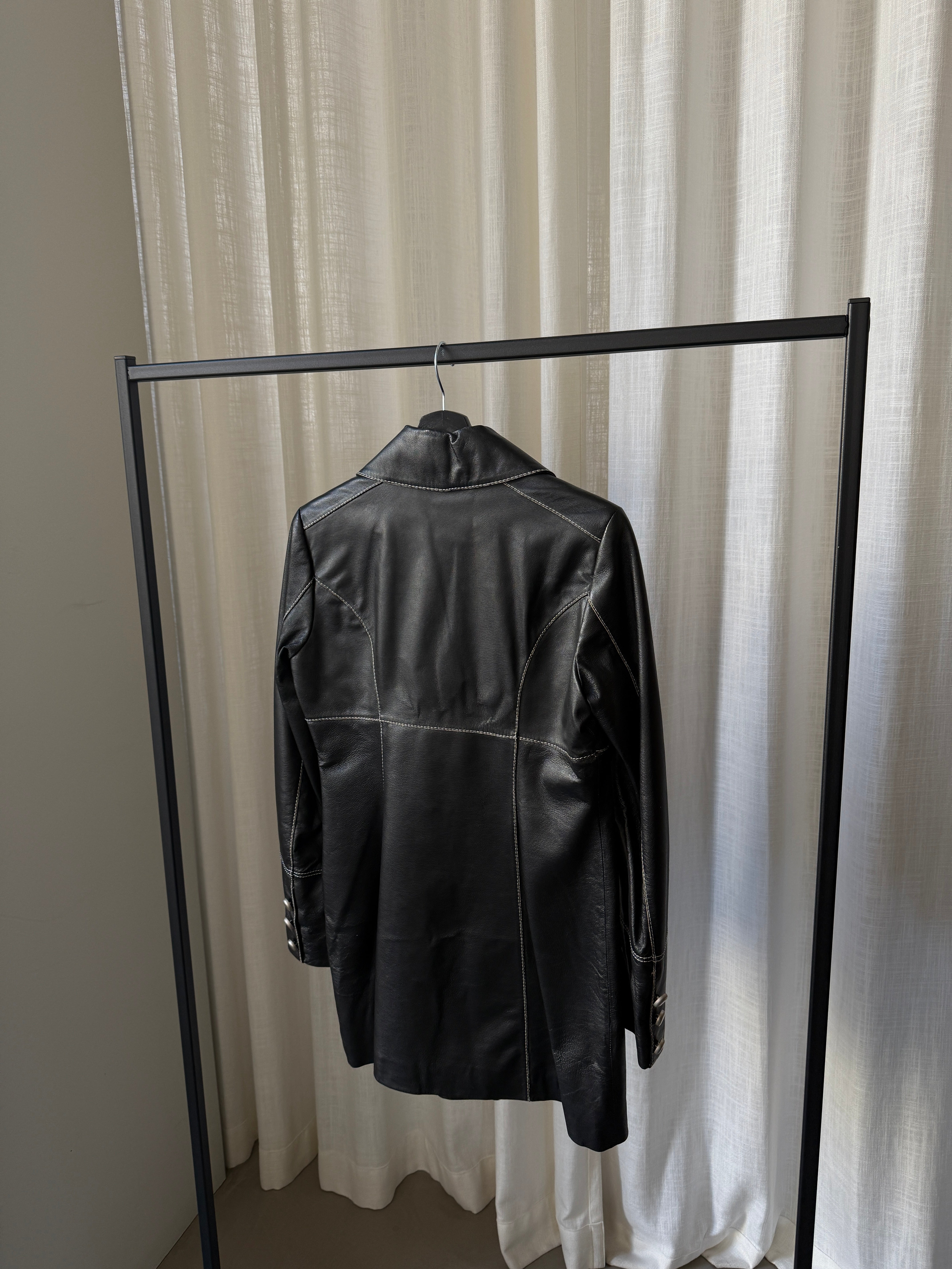 Contrast Coat