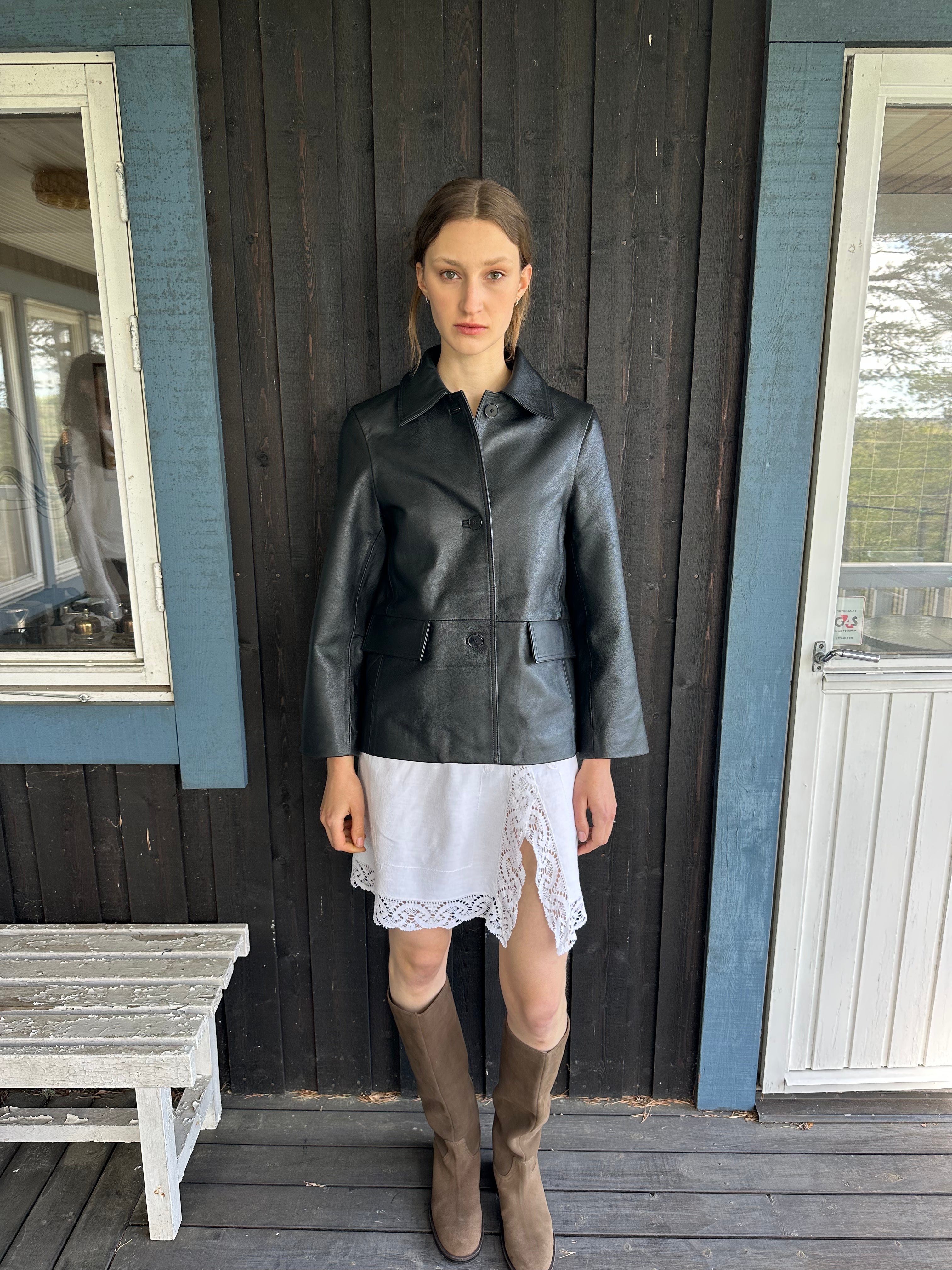 Piece 06 — Embroidered Linen Mini Skirt