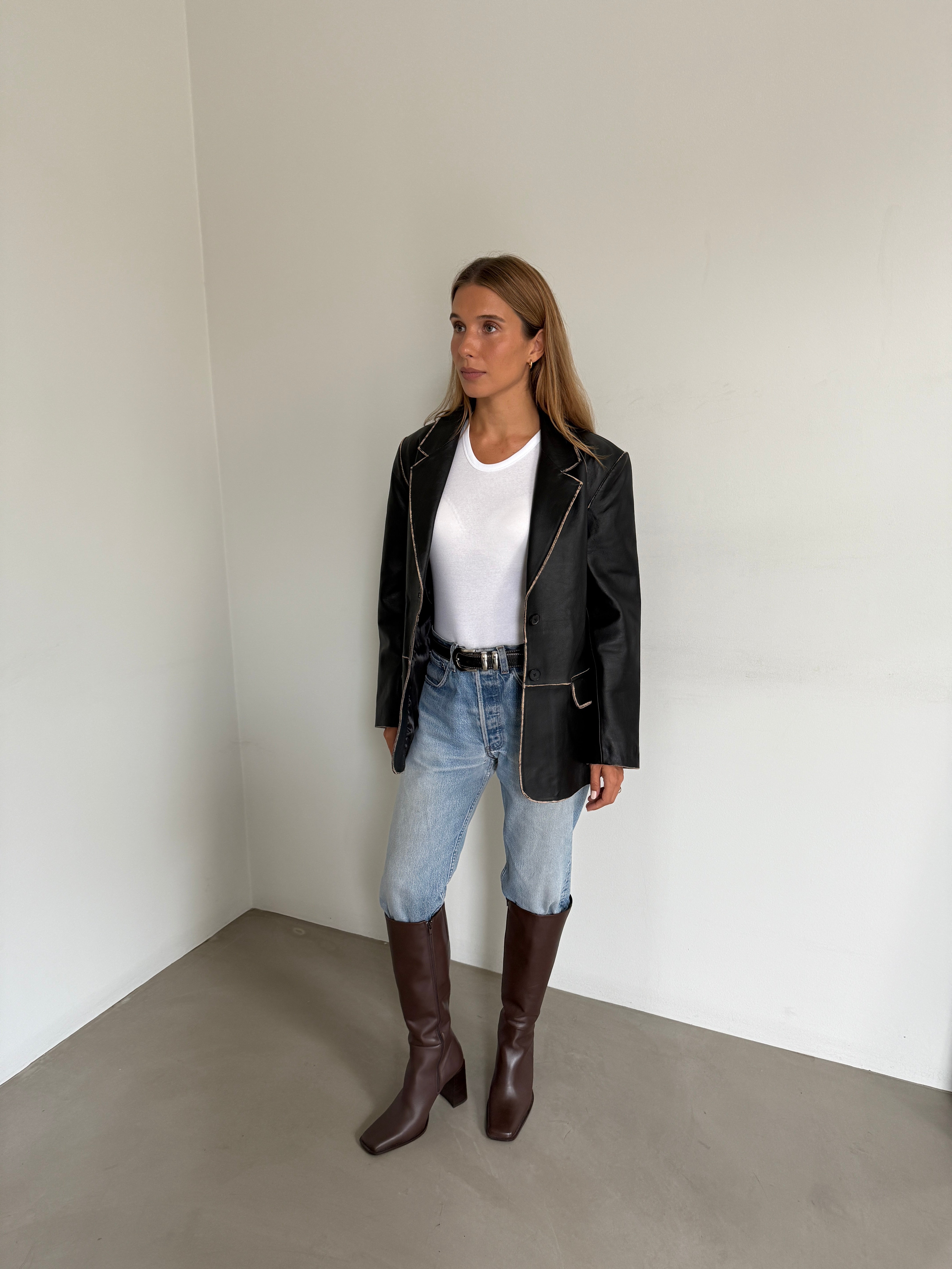 Lara Blazer