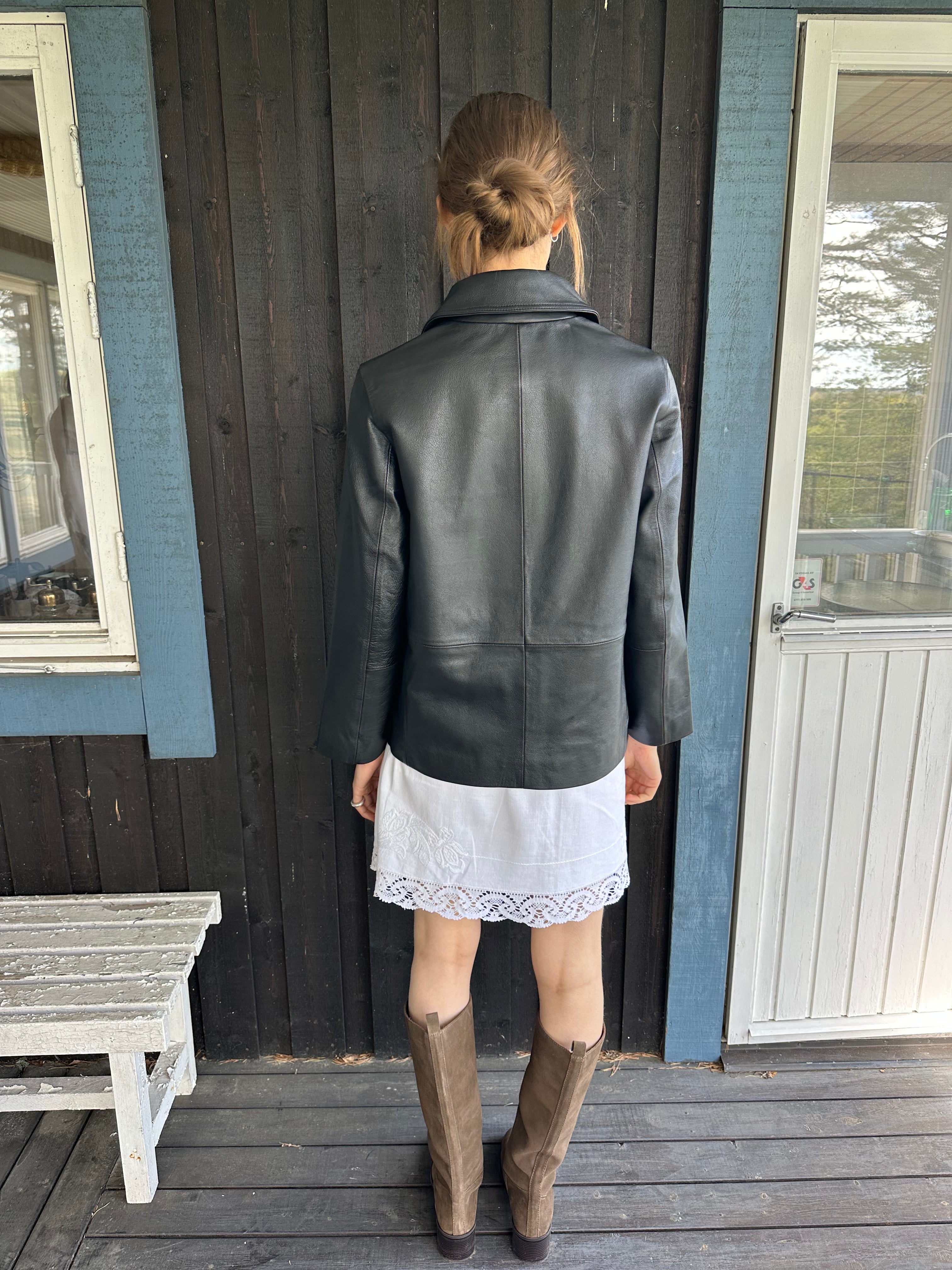 Piece 06 — Embroidered Linen Mini Skirt