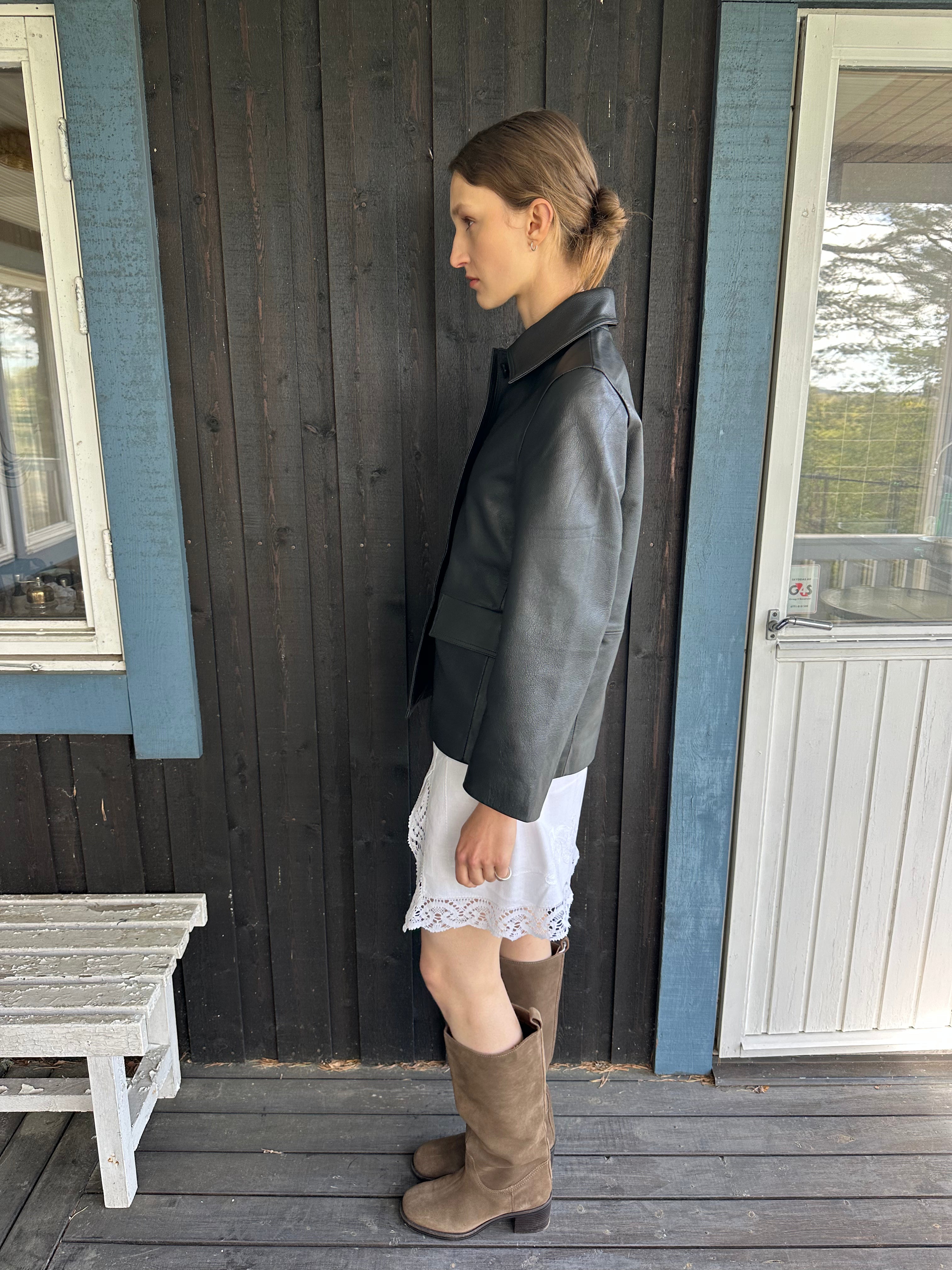 Piece 06 — Embroidered Linen Mini Skirt