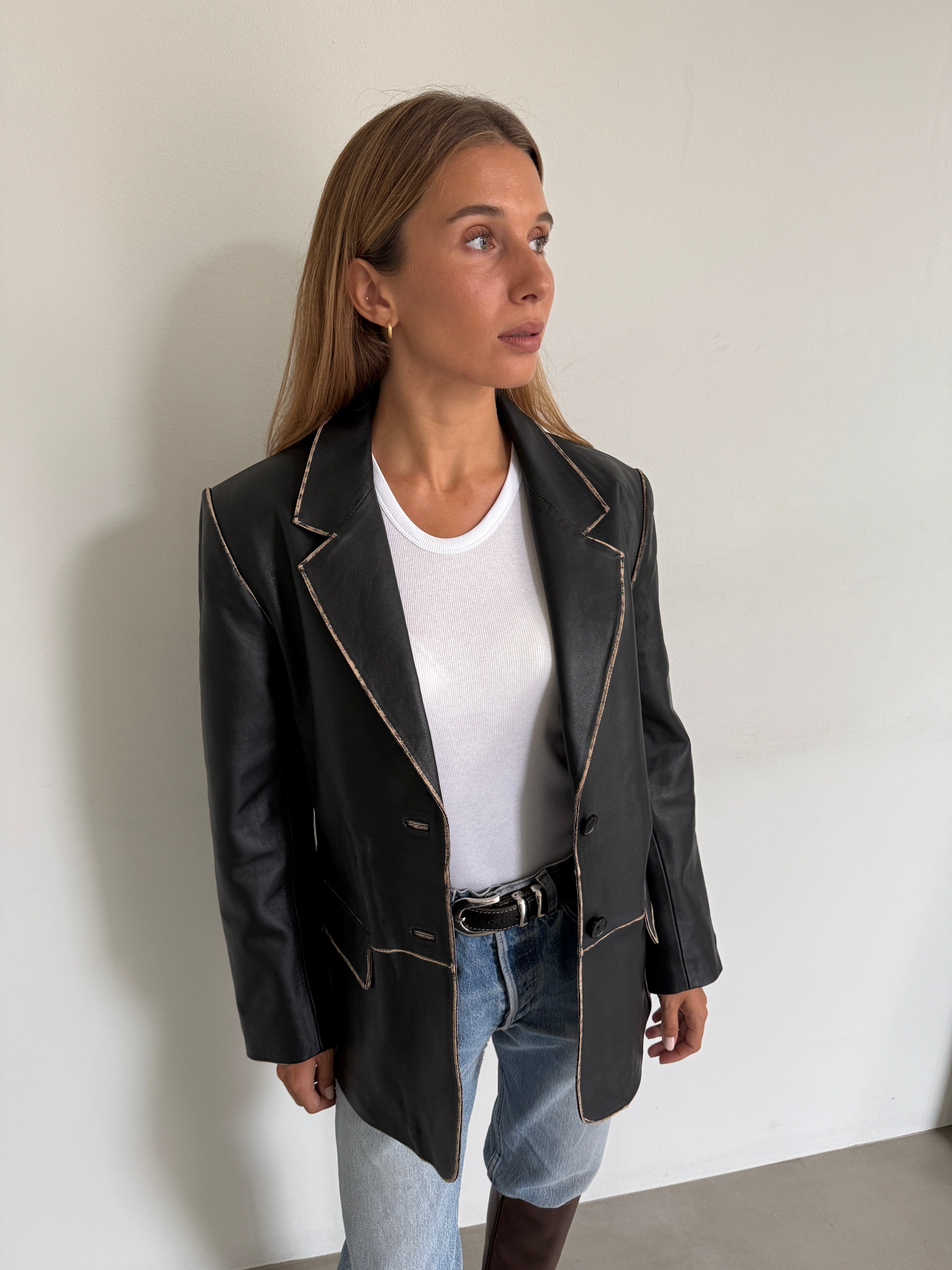 Lara Blazer